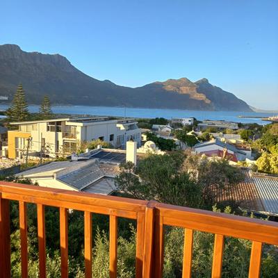 Apartment / Flat For Rent in Hout Bay Central, Hout Bay
